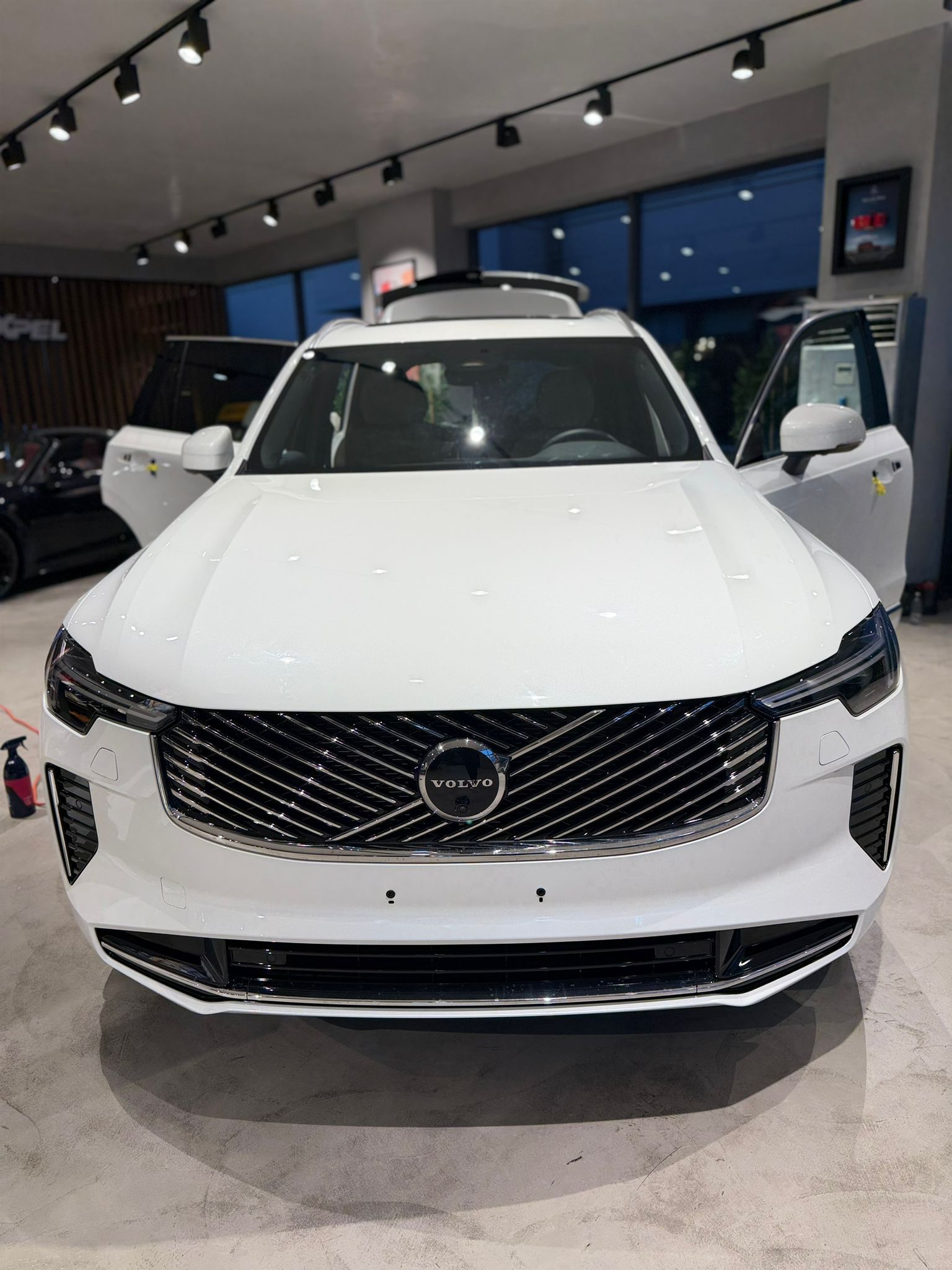 WhatsApp Image 2025-12-27 at 17.03.30